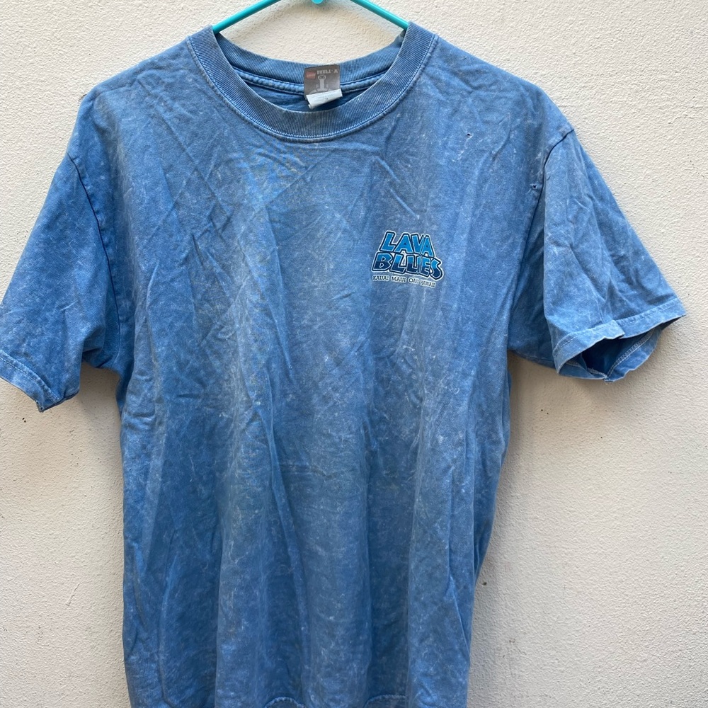 Graphic tee